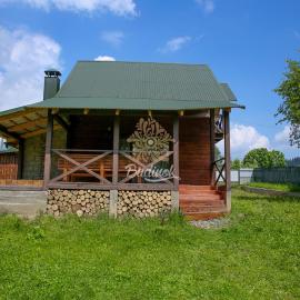 Котедж "Газда" – hotel w mieście Izki