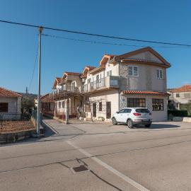 Apartments Ivana-Gustirna