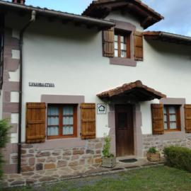 Casa Exkanda Etxea, hotel Sumbillában