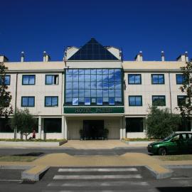 Viesnīca Hotel Parisi pilsētā Nikelino