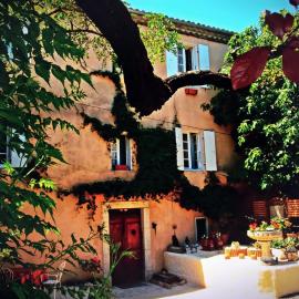 Maison du Manoir, hotel in Vallon-Pont-dʼArc