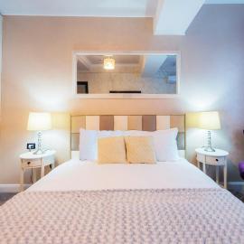 Brater Luxury, hotel di Bukares