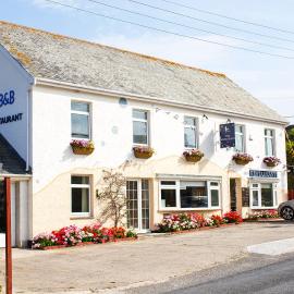 The White Heron โรงแรมในPolzeath