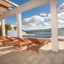 Holiday House Botta
