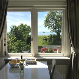 Slapen aan het IJsselmeer - with SEAVIEW and SUNSET、スタフォーレンのホテル