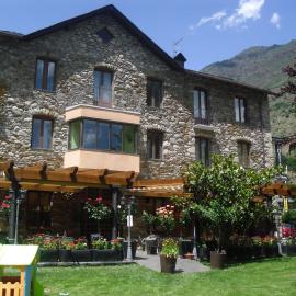 Hostal Vall D'Aneu by Arcas & Sambola, hotel em Esterri d'Àneu