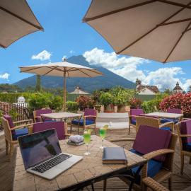 Pensativo House Hotel