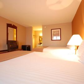 Magnuson Hotel Red Baron, hotel i Garden City