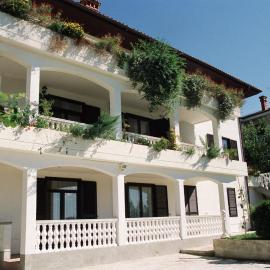 Apartments Ananina