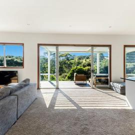 Karaka Sanctuary with Spa Pool by Waiheke Unlimited, hotel a Oneroa