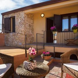 Villino Enzo 350 mt Baia di Porto Frailis, Hotel in Àrbatax