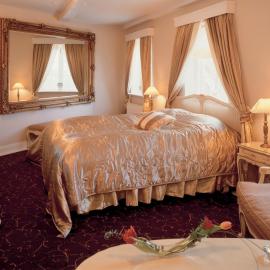 Tyrstrup Kro, hotel din Christiansfeld