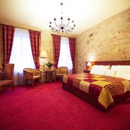 Hotel Rous, hotel a Plzeň