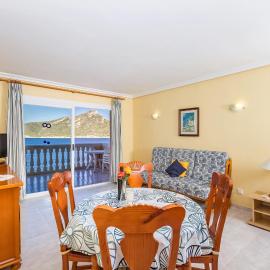 Apartamentos Amores San Telmo, hotel in Sant Elm