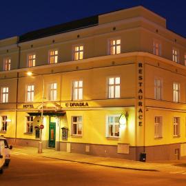 Hotel U Divadla, hotel en Znojmo