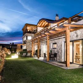 Apartments Chalet Anna, hotel di Ortisei