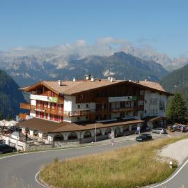 Hotel Bellavista, ξενοδοχείο σε Canazei