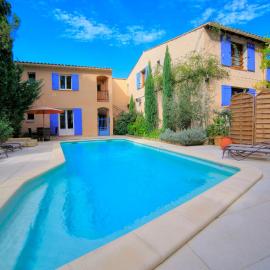 Hotel Mistral, hotel v mestu Mas blanc des Alpilles