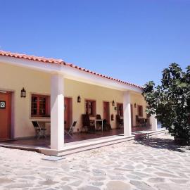 Quintas do Valbom e Cuco โรงแรมในตอร์เฮ เด มองคอร์โว