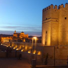 Apartamento Polvora, junto al Puente Romano