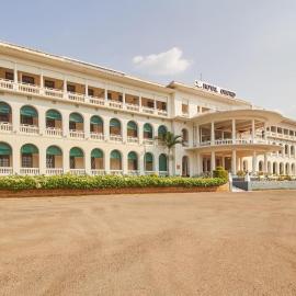 Royal Orchid Brindavan Garden Palace & Spa Mysore, hotel sa Belagula