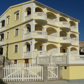 Villa Ana, hotel u gradu Pag