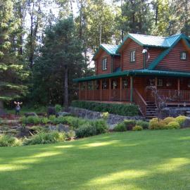 Box Canyon Cabins، فندق في سيوارد