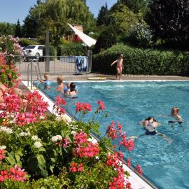 Lug ins Land Restaurant & Ferienwohnungen, hotel sa Bad Bellingen