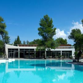 Club Agia Anna, ξενοδοχείο στην Αγία Άννα