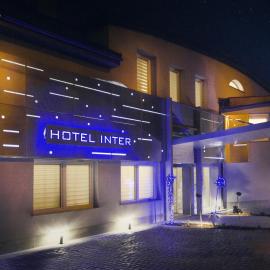 Hotel Inter, отель в городе Беляны-Вроцлавске