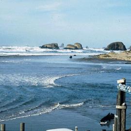 Webb's Scenic Surf, מלון בקנון ביץ'
