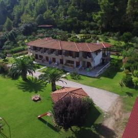 Elena Apartments & Studios