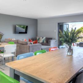 Sky Blue Guest House, hotel em Kenton on Sea