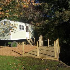 Waterside Shepherds Hut – hotel w mieście York