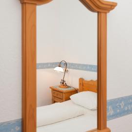 Hotel ZUM ENGEL in Speyer - Römerberg, hotel em Berghausen