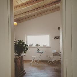 Like At Home B&B، فندق في Sannicandro di Bari