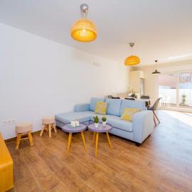 Apartamentos El Abuelo, hotel u gradu Torevjeha