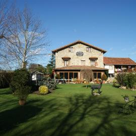 Posada La Llosa de Viveda - Adults Only, מלון בסנטיאנה דל מר