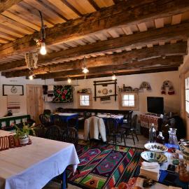 Iz de Maramures Rural Hotel, hotel v mestu Şurdeşti