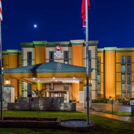 Best Western Plus Galleria Inn & Suites, hotel v destinácii Memphis