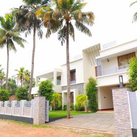 Shamrock Home Stay (5-Bedroom Bungalow), hotel in Thiruvalla