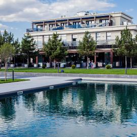 Riviera Zoloche Resort & Spa, hotel en Vishenki