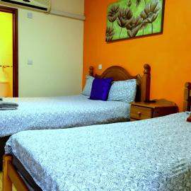 The Oasis Hotel: Harlow şehrinde bir otel