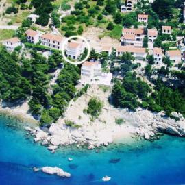 Cliff house Pisak