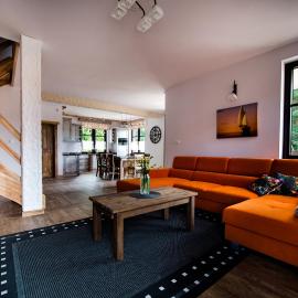 DWÓR U PAPUGA, Hotel in Ruciane-Nida