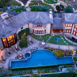 East Hampton Art House Bed and Breakfast: East Hampton şehrinde bir otel