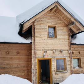 Apartmaji Zlata Lisička, hotell sihtkohas Cerkno