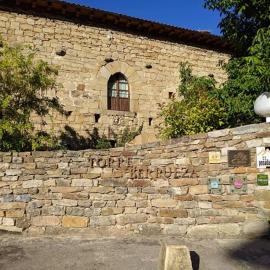 Posada Real Torre Berrueza, готель у місті Еспіноса-де-лос-Монтерос