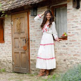 Dominic Boutique, Little Barn , Cloasterf