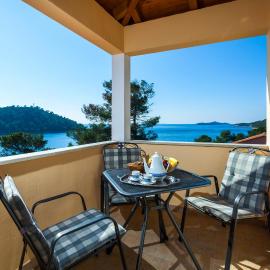 Gold & Silver Apartments, hotel in Brna